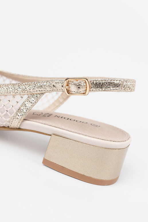 gold color sandals z ozdobną siateczką