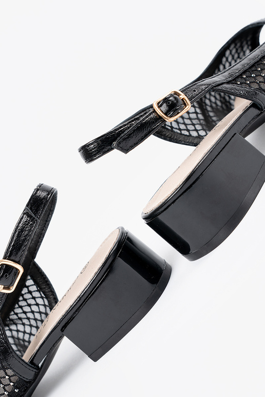 black sandals z ozdobną siateczką black sandals z ozdobną siateczką