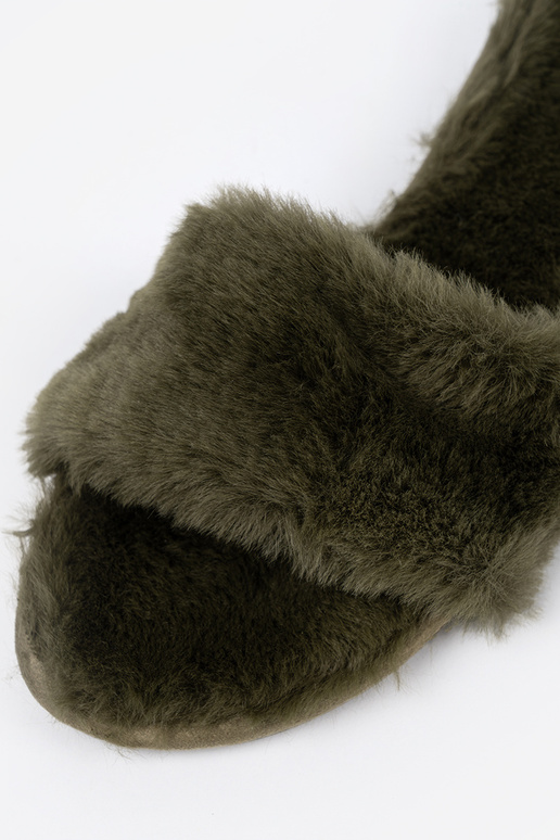 green color futrzane slippers Inomens