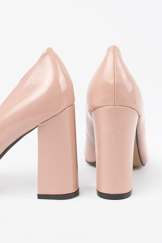 ivory lacquered High heels on the heel