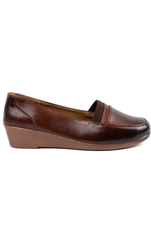 shoes on a loIn Inedge