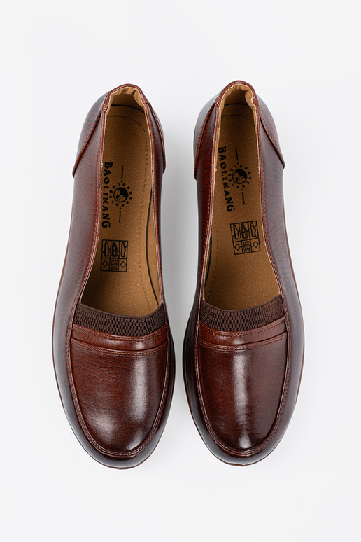 shoes on a loIn Inedge