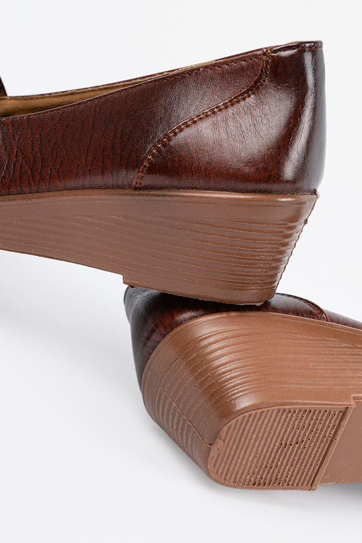 shoes on a loIn Inedge