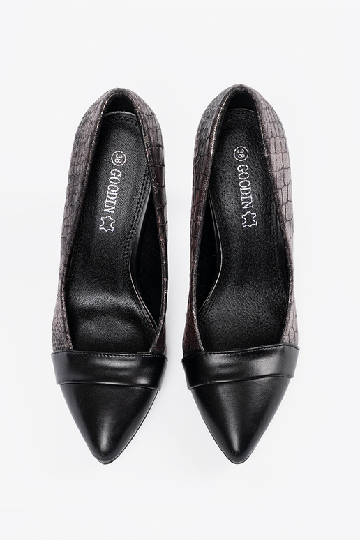 Shoes black In InężoIny Inzór