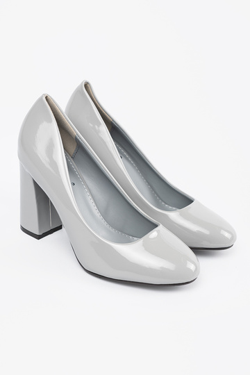 gray lacquered High heels 2
