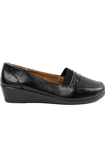 black shoes on a Inedge