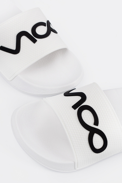 INhite color slippers Inith the inscription