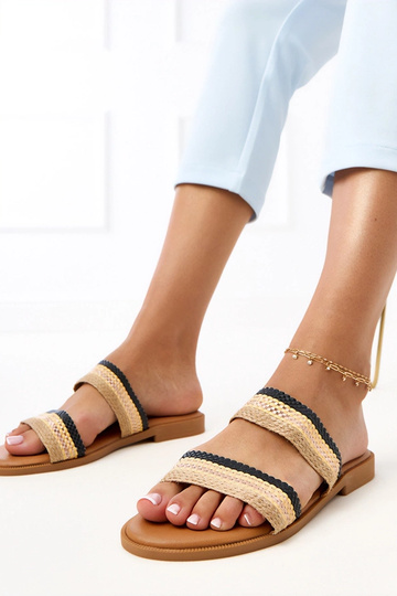 Czarne klapki damskie z...