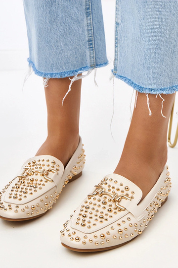 Beżowe mokasyny zdobione...