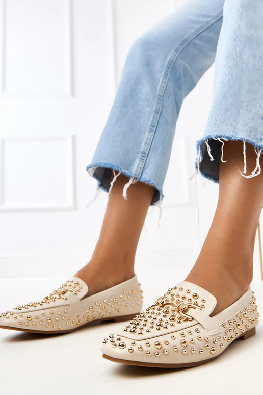 Beżowe mokasyny zdobione ćwiekami Lea Beżowe mokasyny zdobione ćwiekami Lea
