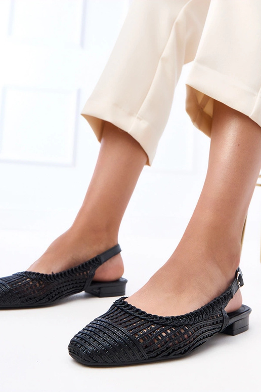 Czarne ażurowe balerinki z odkrytą... Czarne ażurowe balerinki z odkrytą...