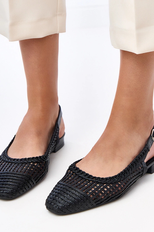 Czarne ażurowe balerinki z odkrytą... Czarne ażurowe balerinki z odkrytą...