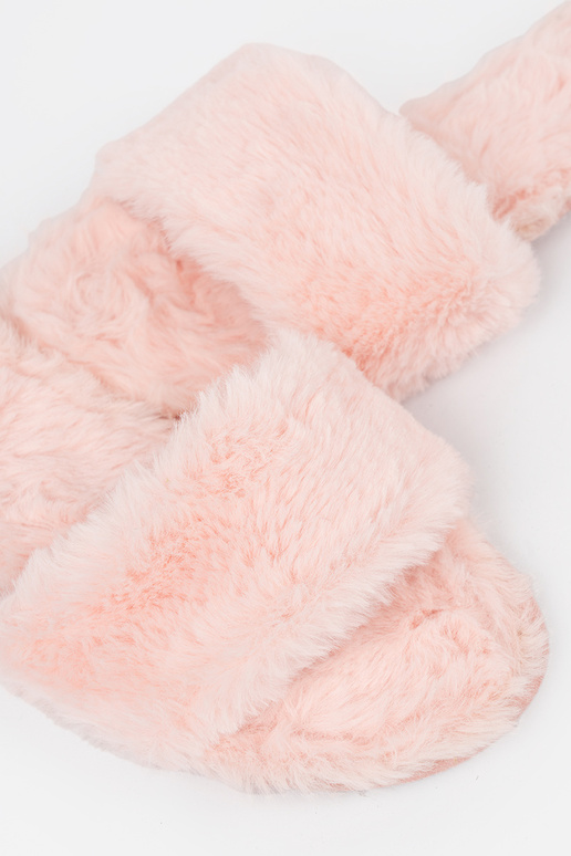 Slippers Inith fur poInder pink
