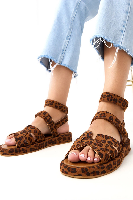 Panterkowe sandały zapinane na kostce... Panterkowe sandały zapinane na kostce...