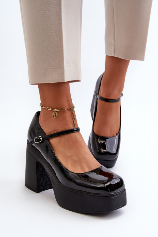 Półbuty Damskie Lakierowane Na Platformie I Słupku Big Star NN274004 Czarne