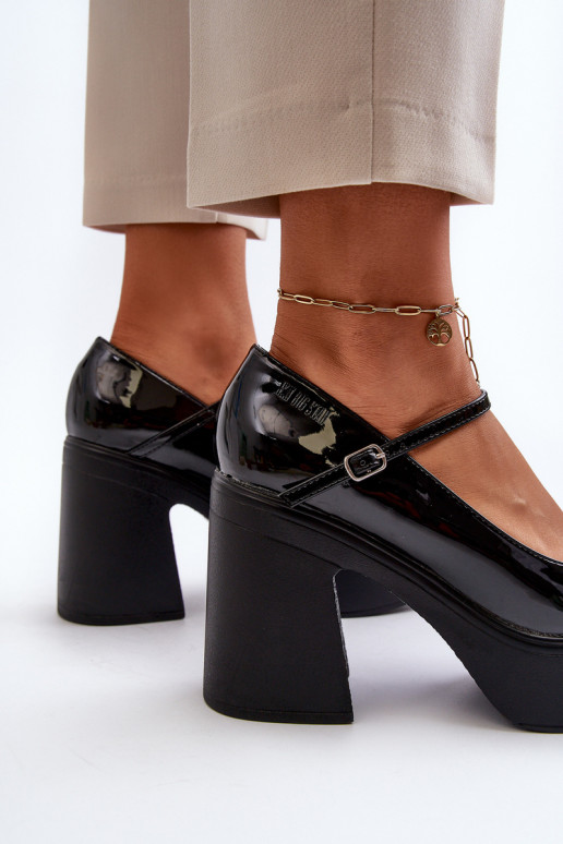 Półbuty Damskie Lakierowane Na Platformie I Słupku Big Star NN274004 Czarne