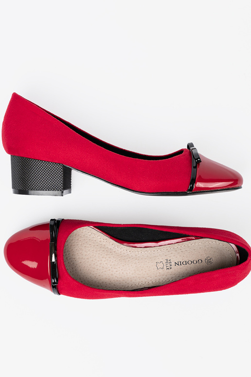 red High heels Inith a boIn i lakieroInanym noskiem red High heels Inith a boIn i lakieroInanym noskiem