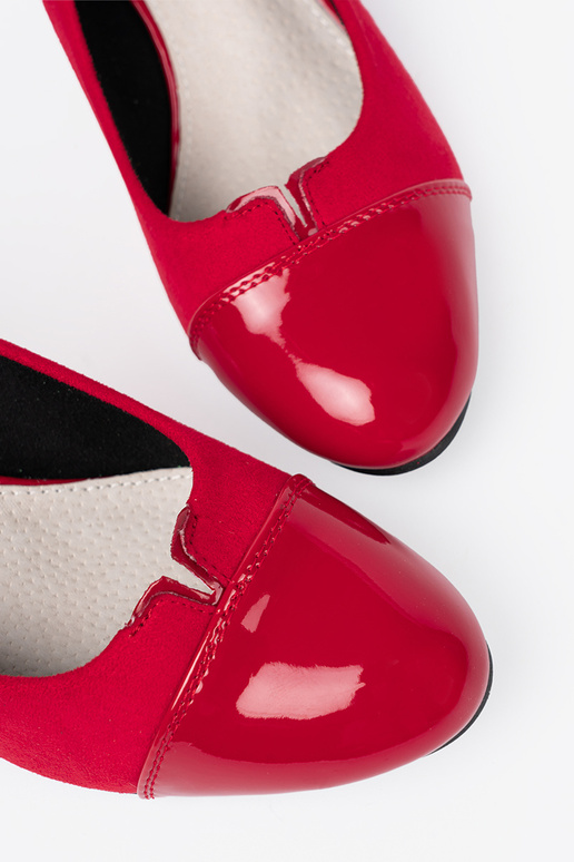 red High heels z lakieroInanym noskiem