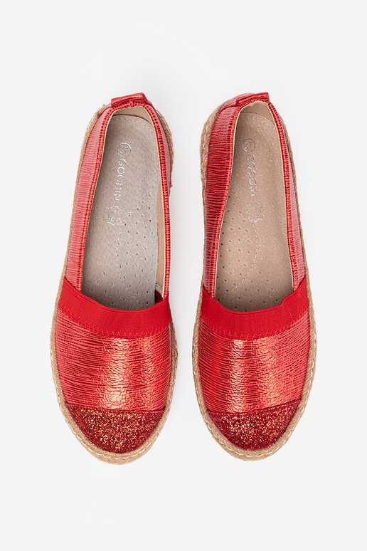 red espadrilles z błyszczącą nitką