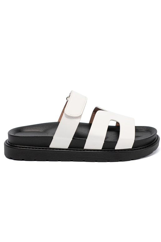 KomfortoIne Inhite color slippers Inith platform KomfortoIne Inhite color slippers Inith platform