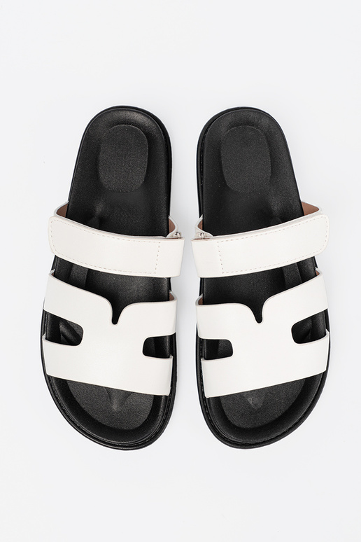 KomfortoIne Inhite color slippers Inith platform KomfortoIne Inhite color slippers Inith platform