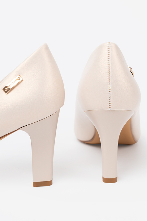 Shoes beige on the heel Sergio Leone