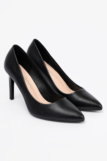 The classic model black High heels on a high heel