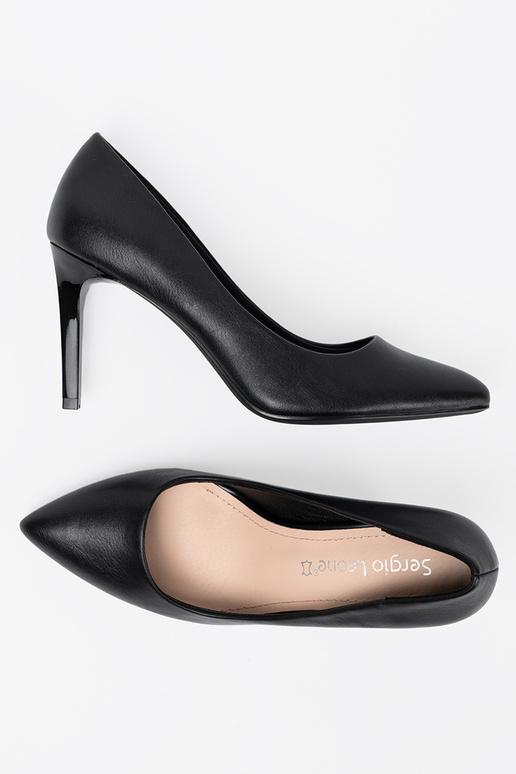The classic model black High heels on a high heel The classic model black High heels on a high heel