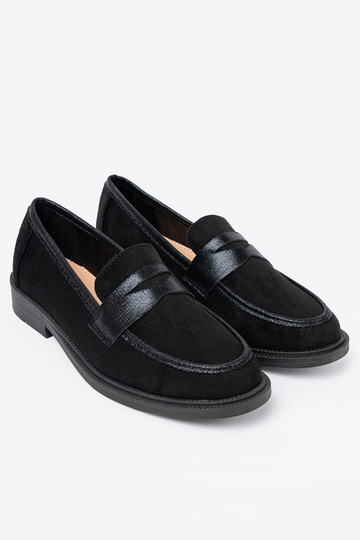 Czarne zamszowe loafersy