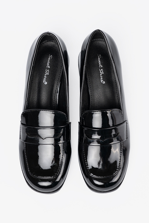 Czarne loafersy na obcasie