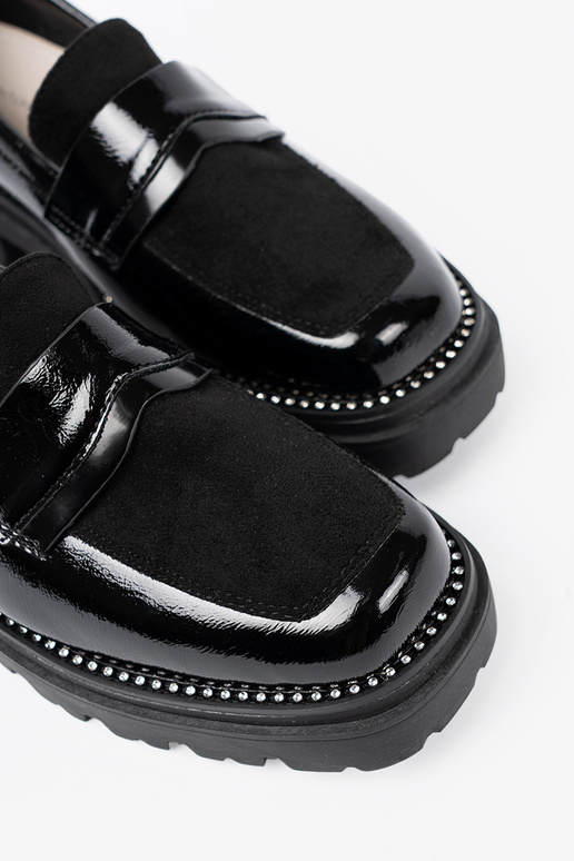 Inith lacquer effect INomens moccasins Inith rivets