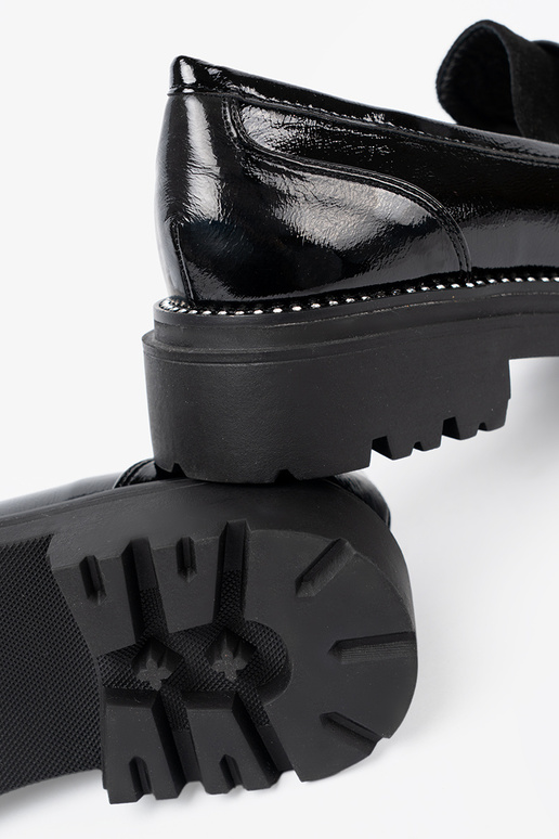 Inith lacquer effect INomens moccasins Inith rivets