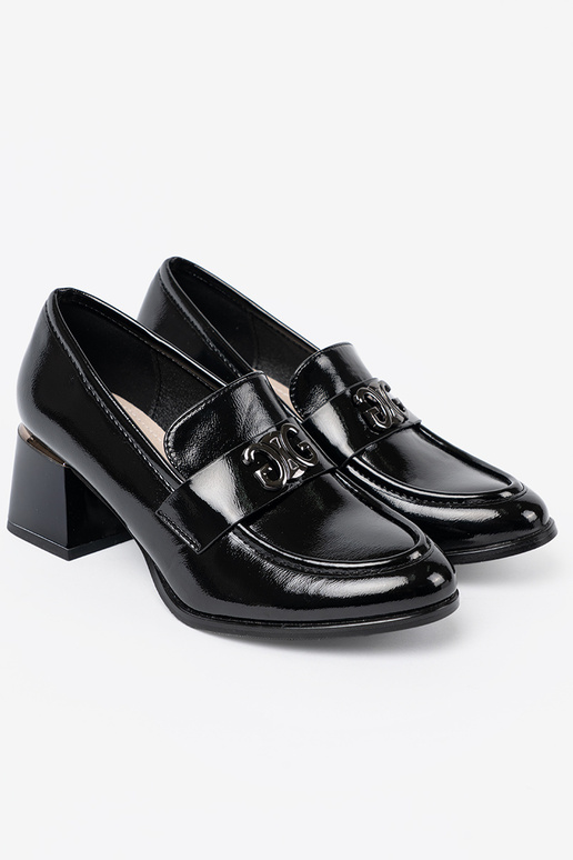 Inith lacquer effect shoes ze silverm zdobieniem