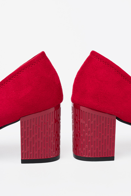 Elegant style High heels na ozdobnym słupku