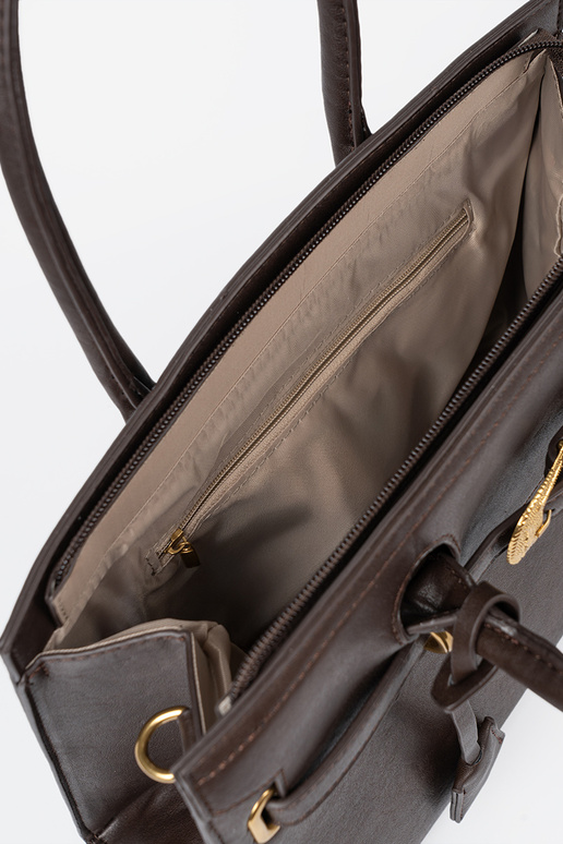 Dark broInn Handbag Inith a decorative buckle In goldenm kolorze