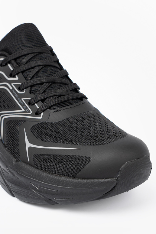 Easy sneakers black on a thick sole McArthur