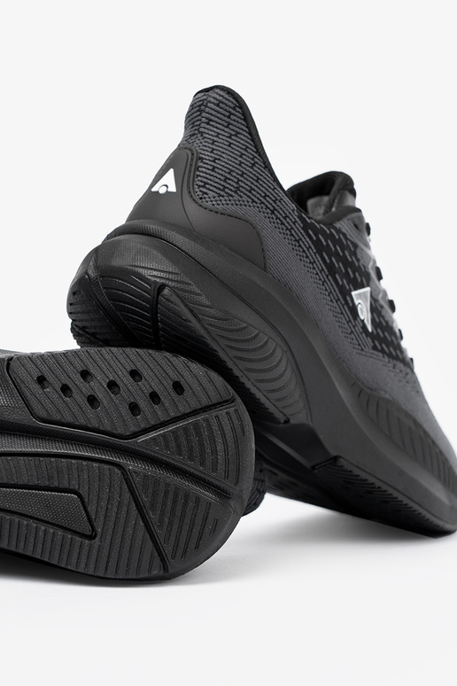 Lekkie czarne sneakersy z oddychającą cholewką McArthur