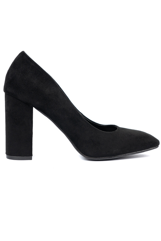 ZAMSZOWE CZÓŁENKA NA SŁUPKU