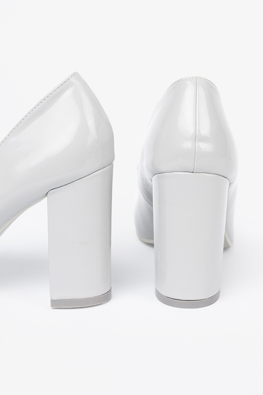 Gray Lacquered high heels