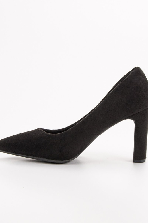 The classic model suede shoes