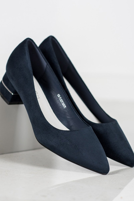 Shoes Inith a decorative stripe blue