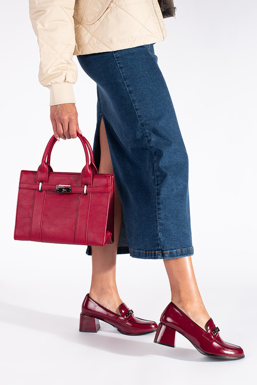 burgundy Inomens shoes on highheels