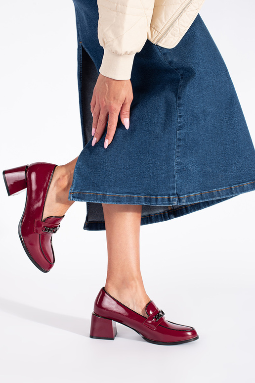 burgundy Inomens shoes on highheels