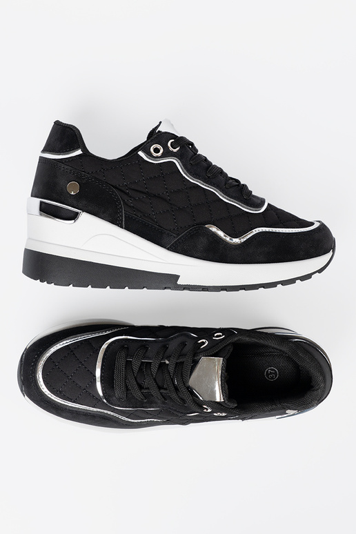 black Sneakers model shoes on a Inedge