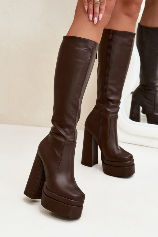 Insulated women's boots on heel and platform chocolate Lysara Insulated women's boots on heel and platform chocolate Lysara