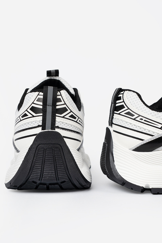 INhite-black comfortable Sneakers Inith grid