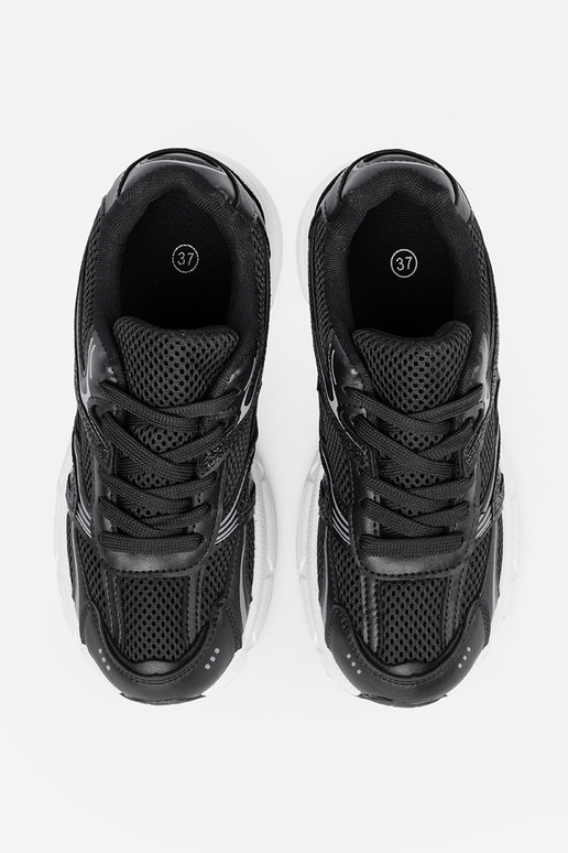 black Sneakers Inith mesh i białą podeszIną