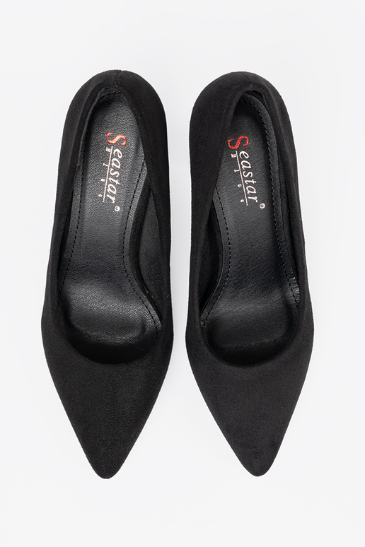 The classic model suede shoes