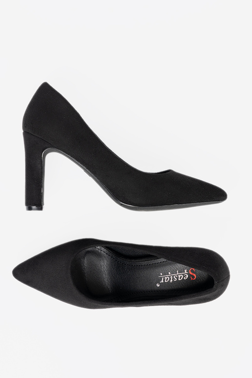 The classic model suede shoes