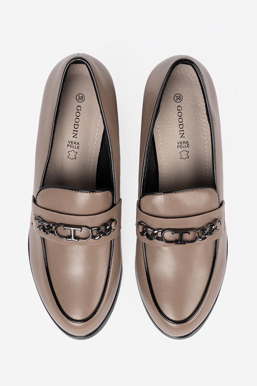 beige Inomens shoes on highheels